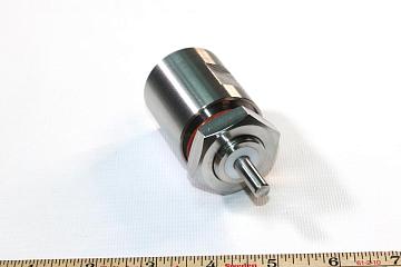 Ввод вращения в вакуум с манжетным (эластомерным) уплотнением для установки в отверстие 26 мм
